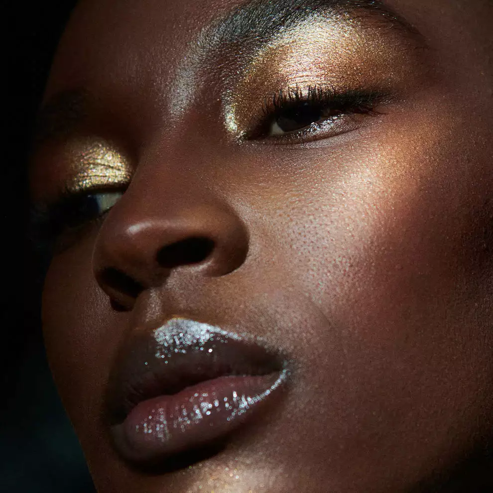 27 Rosiers Extra/Ordinaire Skin Illuminator New 7 27 Rosiers Extra/Ordinaire Skin Illuminator New