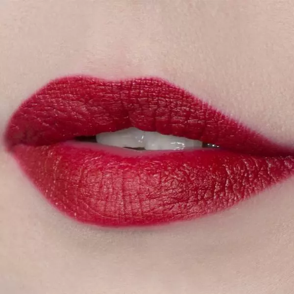 Besame Cosmetics 1946 - Red Velvet Lipstick 2 Besame Cosmetics 1946 - Red Velvet Lipstick