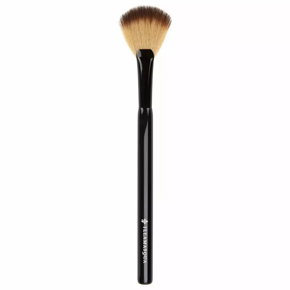 Illamasqua Highlighter Fan Brush Kits & Tools 1 Illamasqua Highlighter Fan Brush Kits & Tools