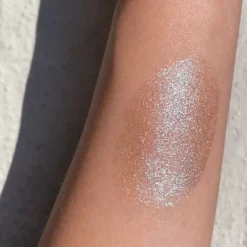 KimChi Chic Beauty Glam Tears All Over Liquid Highlighter 19 KimChi Chic Beauty Glam Tears All Over Liquid Highlighter