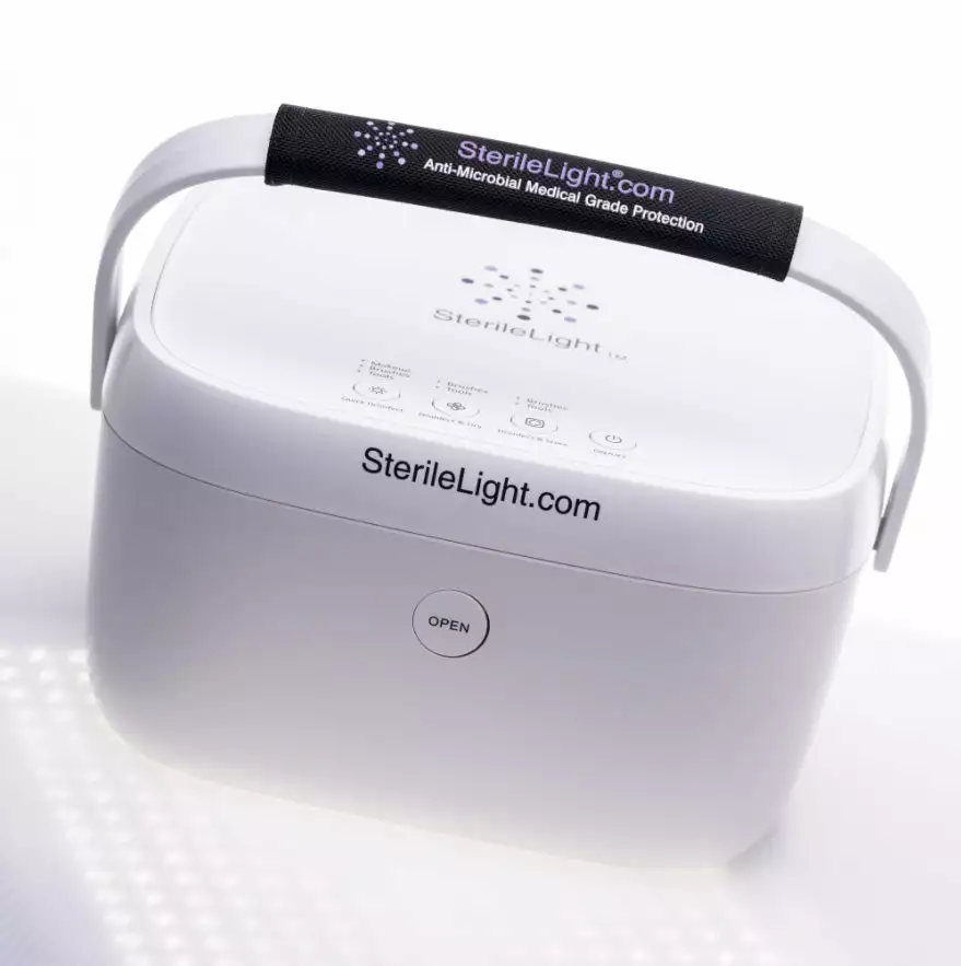 SterileLight ILLUMICIDE Surface Disinfecting Case 5 SterileLight ILLUMICIDE Surface Disinfecting Case