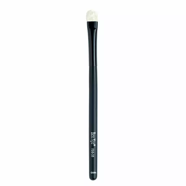 Ben Nye Fine Detail Makeup Brush 13 Ben Nye Fine Detail Makeup Brush