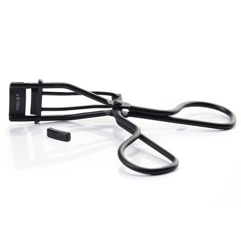 Inglot Cosmetics Inglot Eyelash Curler Black Mini 1 Inglot Cosmetics Inglot Eyelash Curler Black Mini